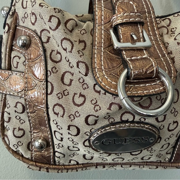 Y2K Vintage Guess Signature Brown and Cream Shoulder Bag - Picture 3 of 12